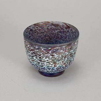 BERTIL VALLIEN, glass, three pieces.