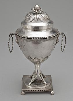 SOCKERSKÅL med LOCK,silver,  Hans Ekeström d.y. Helsingborg 1795. Tot vikt ca 650g.