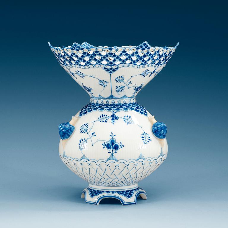 A Royal Copenhagen 'Mussel-painted' vase, Denmark, 20th Century.