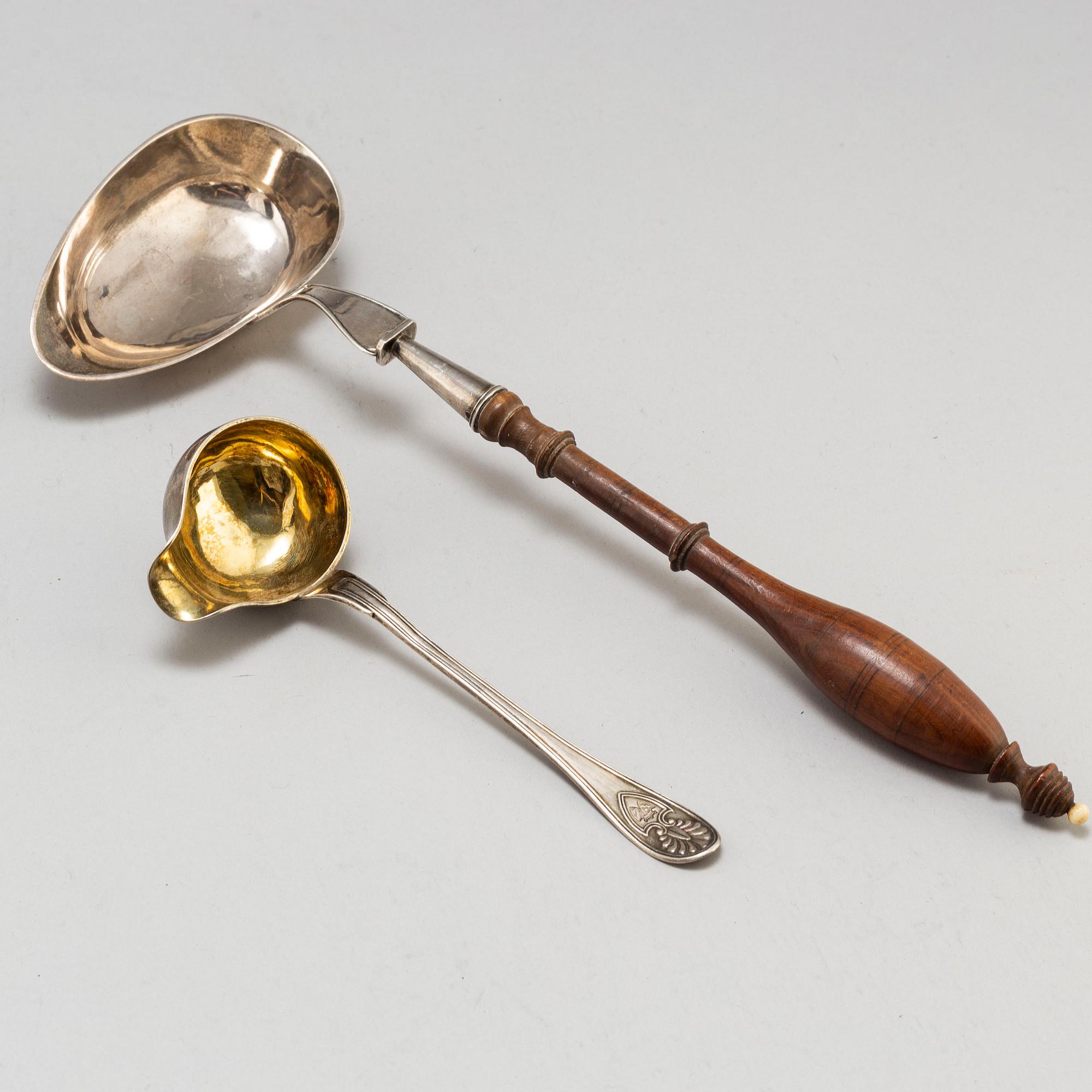 A silver soupspoon and silver saucespoon, among others N.L. Kjellberg, Kalmar 1815.
