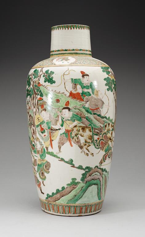 A famille verte vase, Qing dynasty, Kangxi (1662-1722).