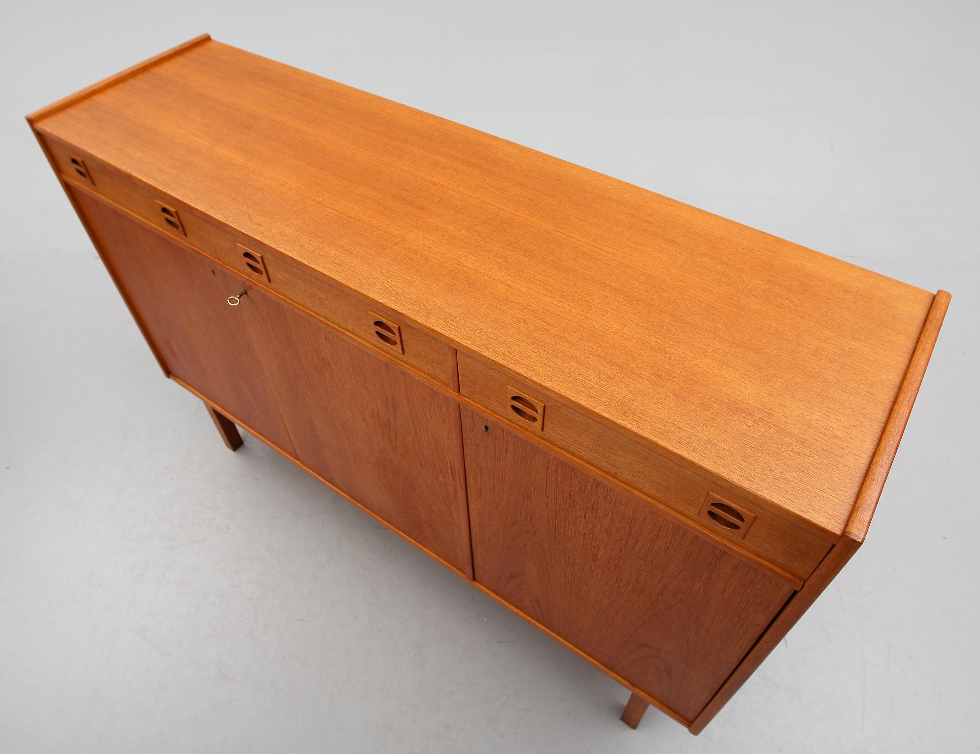 SIDEBOARD, 1900-talets andra hälft.