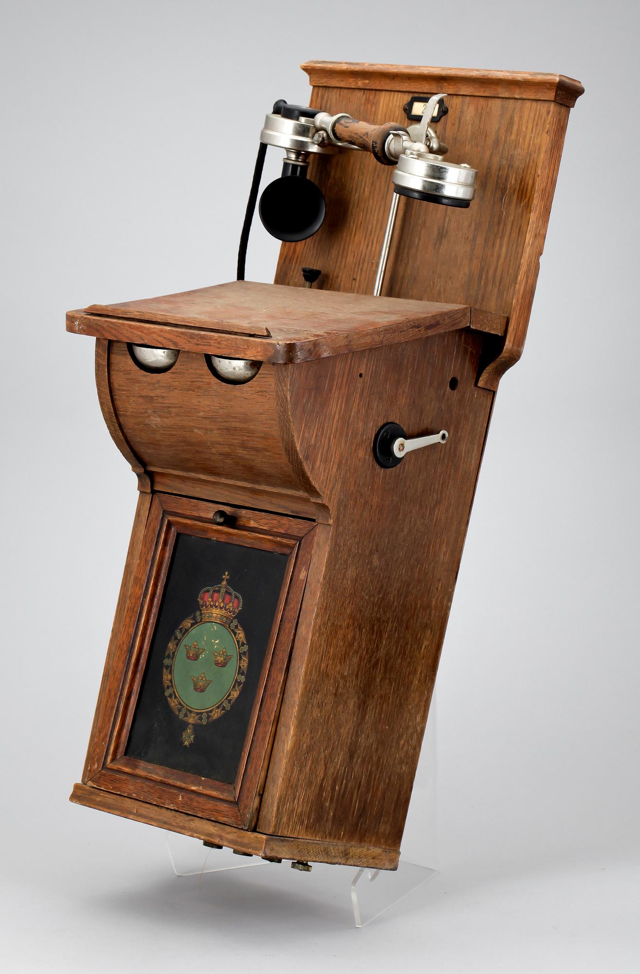 VÄGGTELEFON, LM Ericsson, 1900-talets början.
