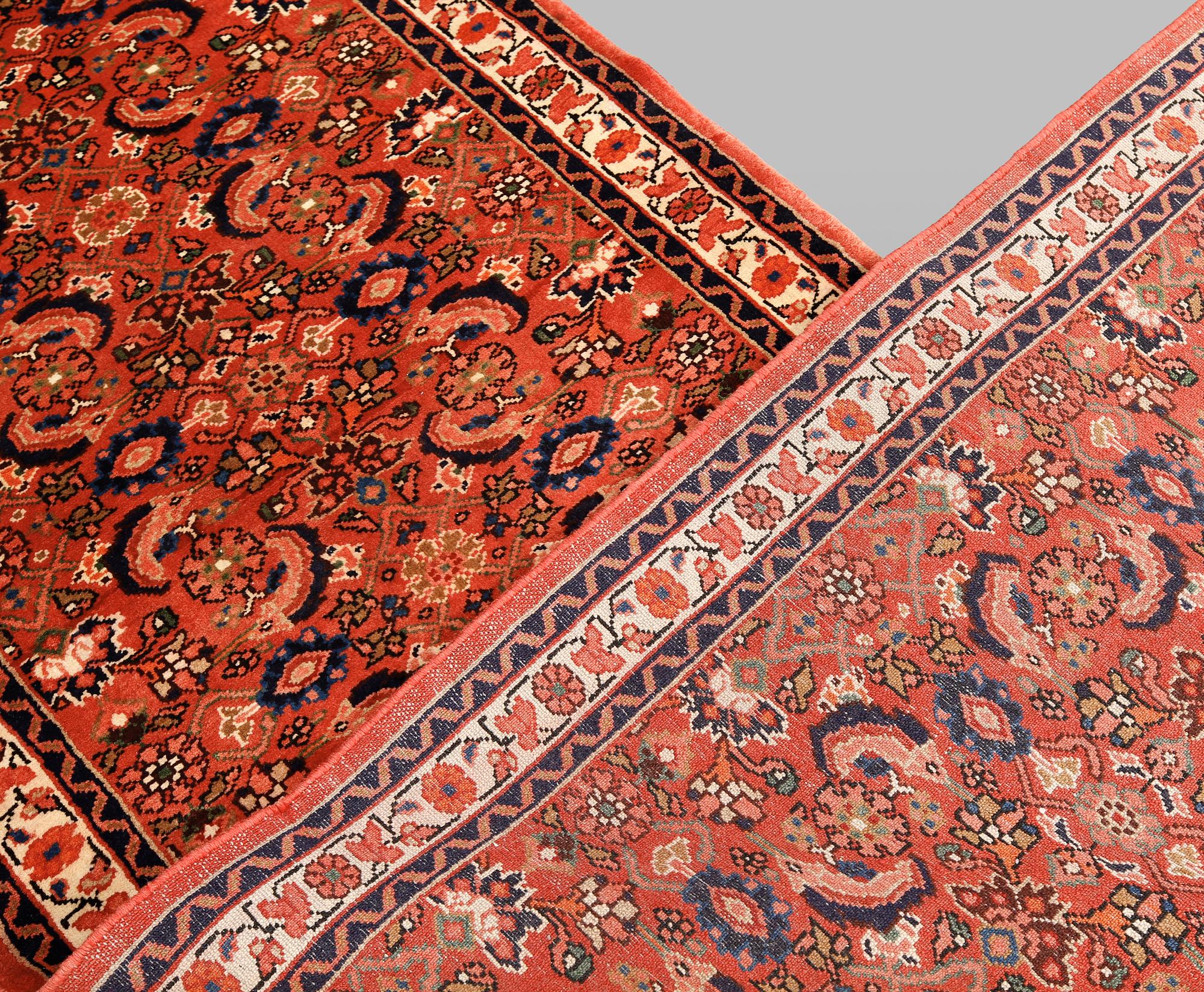 A Hosseinabad runner, approx. 286 x 98 cm.