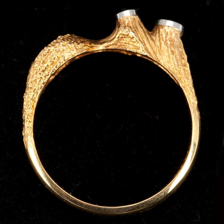 RING, guld 18K, "Timantti huiput", Björn Weckström, Lapponia 1973. Tot. vikt 3,5 g.