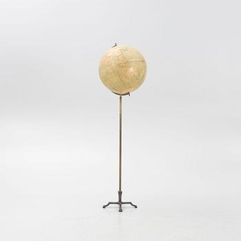 Jordglob på golvstativ, Stockholm 1910.