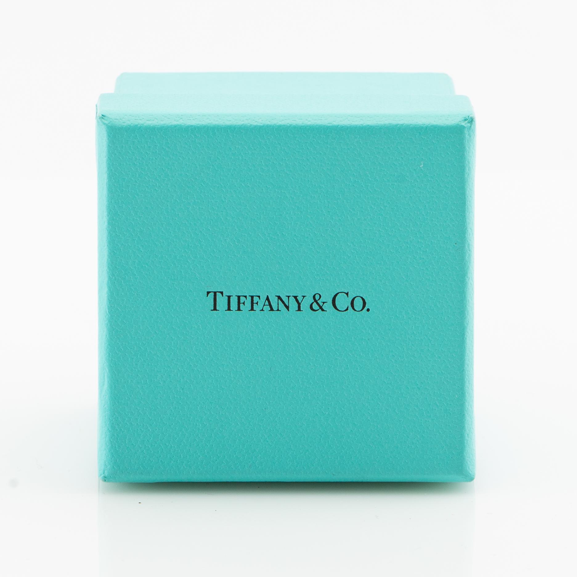 Tiffany & Co, ring, solitär, platina med briljantslipad diamant.