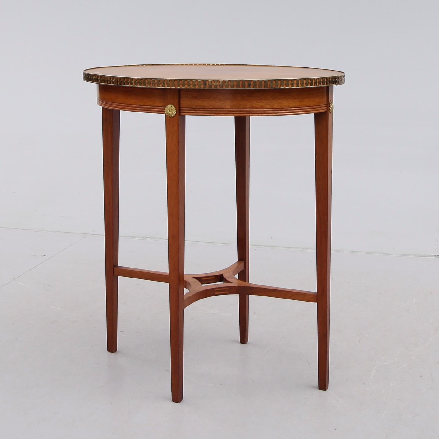 BORD, gustaviansk stil, 1900-talets första hälft.