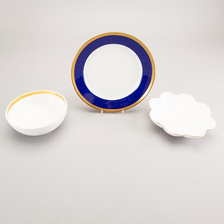 Karin Björquist, a set of 18 pcs of Nobelservisen Rörstrand porcelain later part of the 20th century.