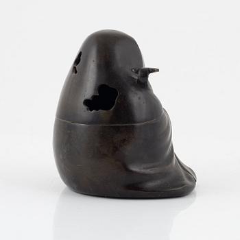 A Japanese bronze censer with cover, 20th Century.