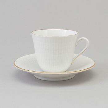 LOUISE ADELBORG, kaffeservis, 44 delar, "Swedish Grace", med guldkant, Rörstrand.