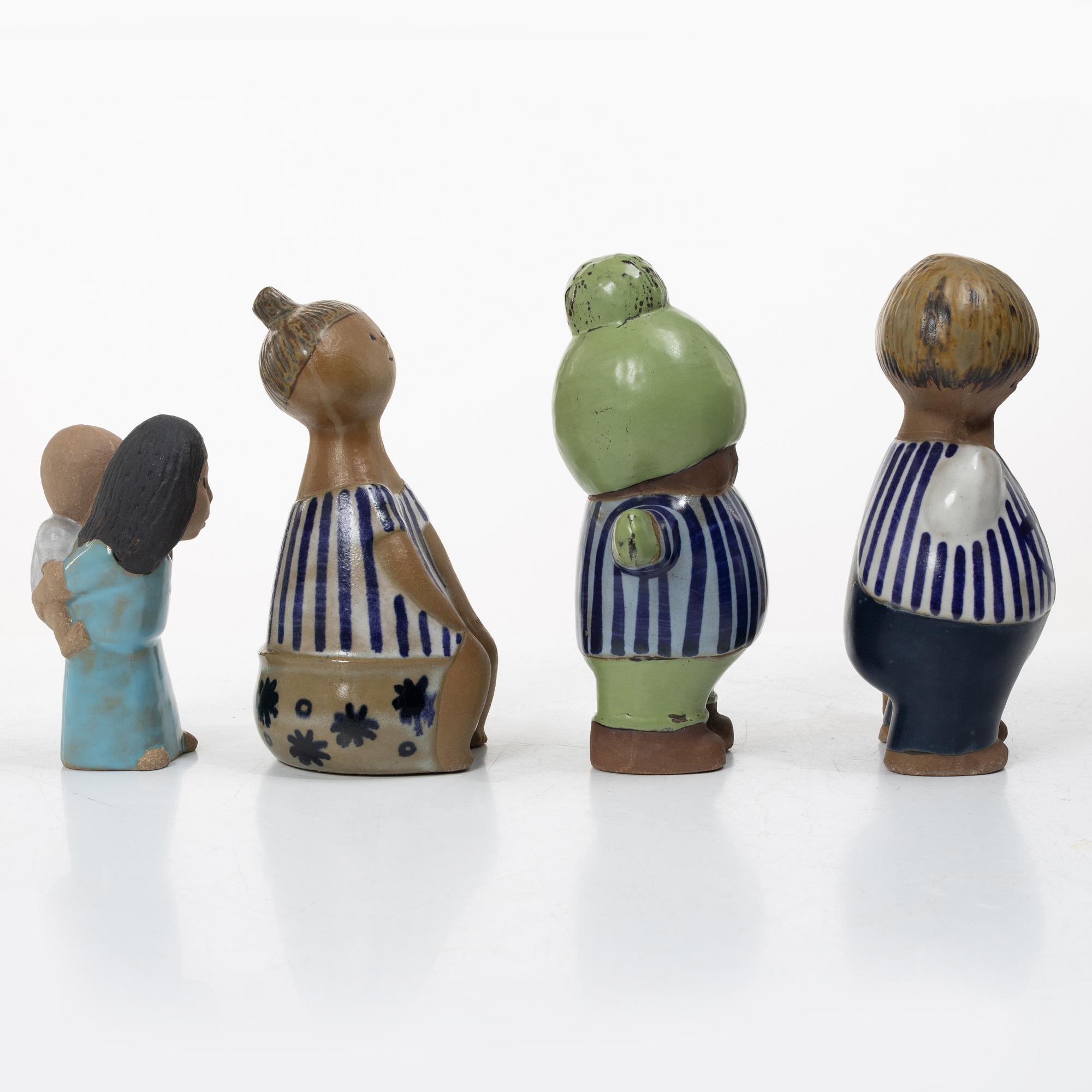 Lisa Larson, Figurines, 4 pcs, “Larsons ungar” and “Världens barn”, Gustavsberg.
