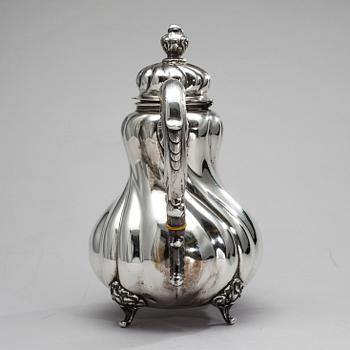 KAFFEKANNA, silver, Tyskland 1900-talets början. Vikt ca 850 g.