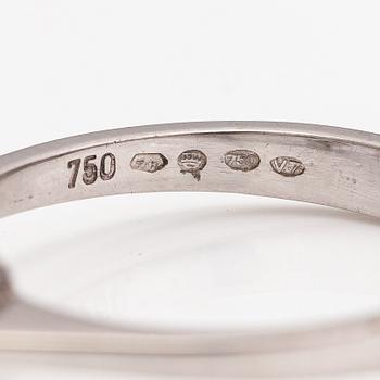 Sormus, 18K valkokultaa, timantti n. 1.35 ct. Tolvanen L & kumpp, Helsinki 1974.
