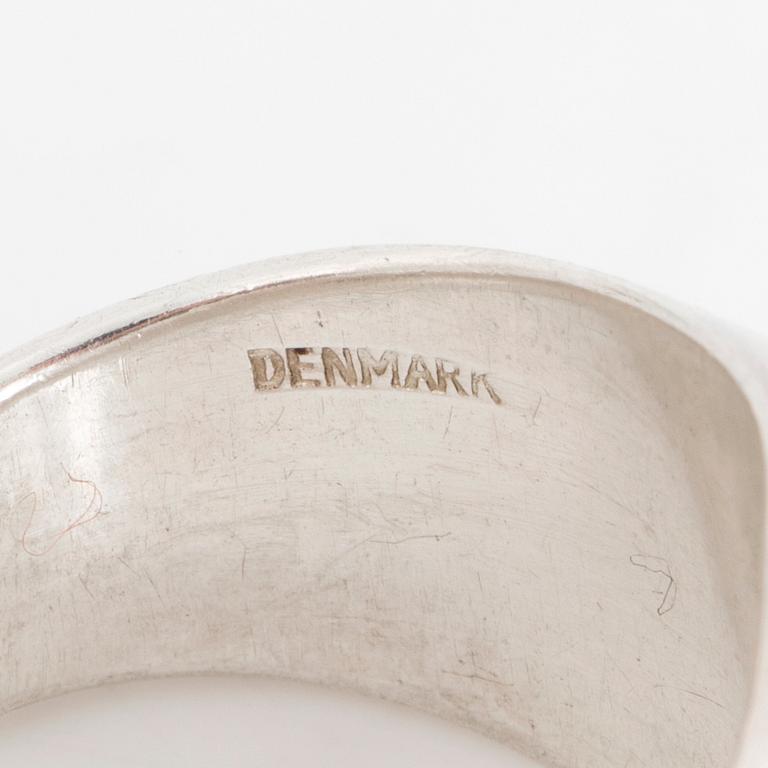 HANS HANSEN, a sterling silver ring, Denmark.
