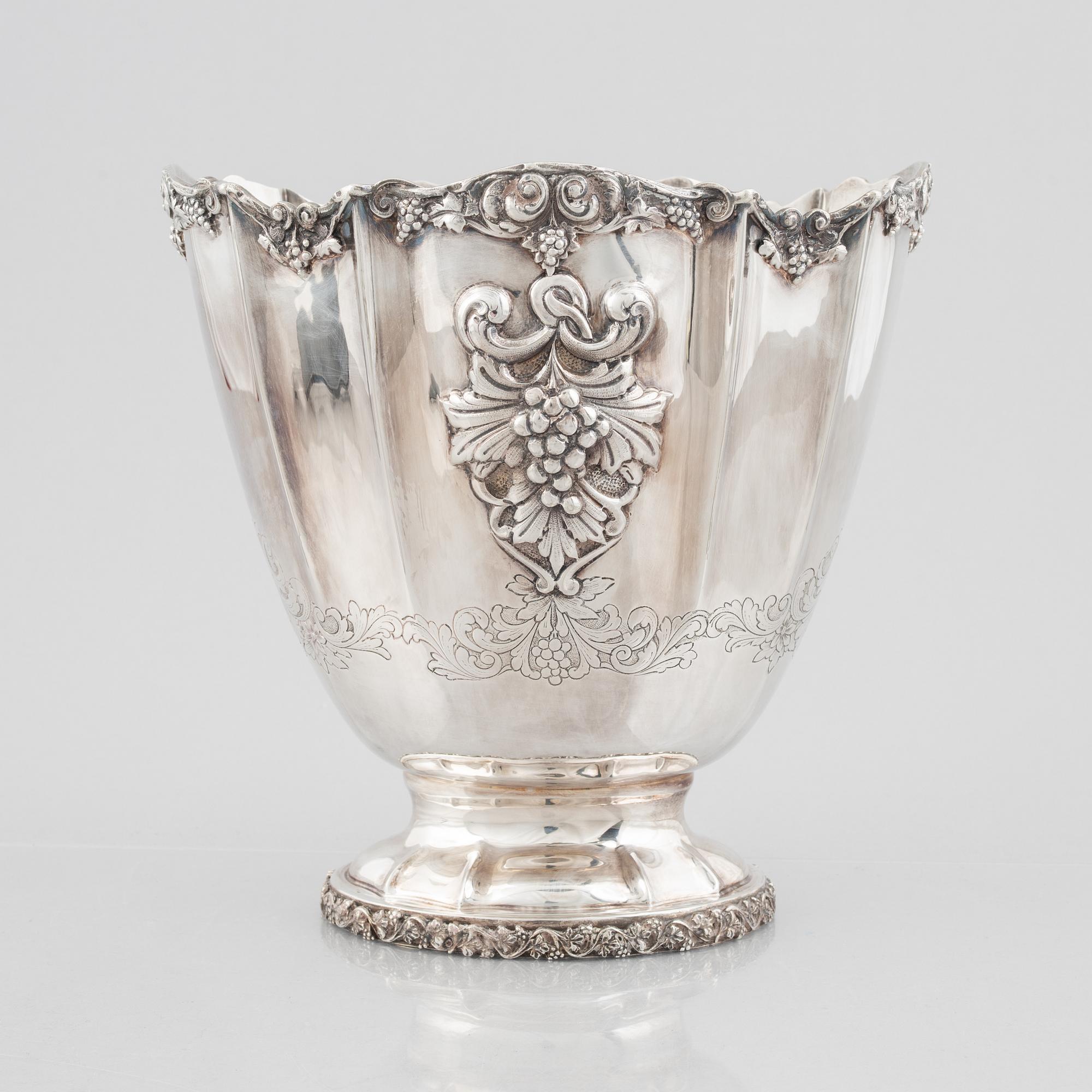 Vinkylare, silver 835, svenska importstämplar, MEMA, 1900-talets första hälft/mitt.