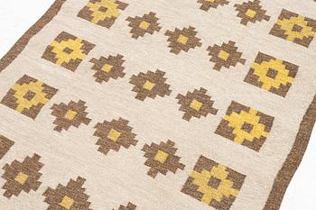 Ilsalestalon Mattolutomo, a flat weave rug, Kaukaba, Finland, signed ILS, c. 215 x 125 cm.