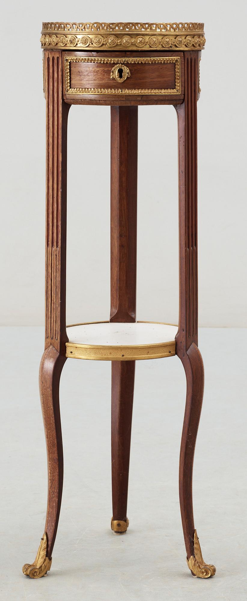 BLOMBORD, Louis XV-stil, sent 1800-tal.