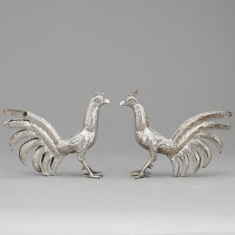 BORDSDEKORATIONER, ett par, silver, 1900-tal. Tot ca 517 gram.