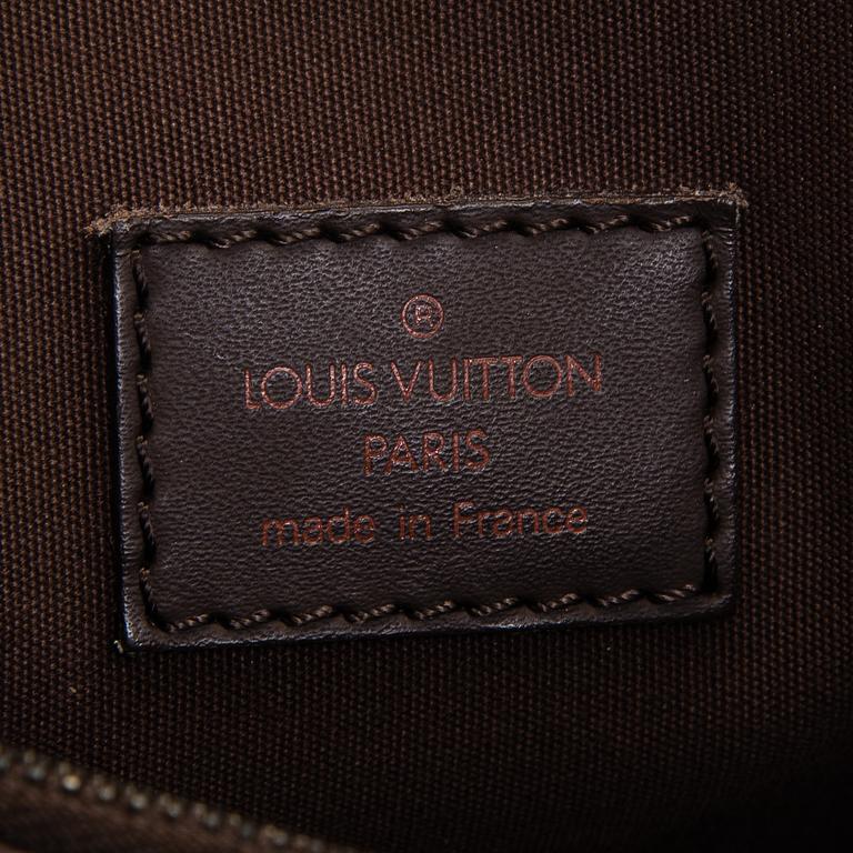 Louis Vuitton, "Mandara MM" väska.