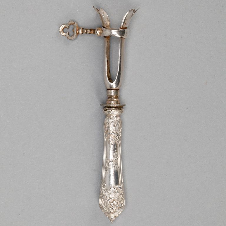 LAMMKOTLETTSHÅLLARE, 6 stycken, silver och stål, Frankrike, 1800-talets slut.