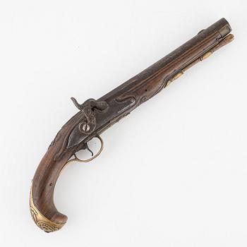 A percussion pistol, 19th century.