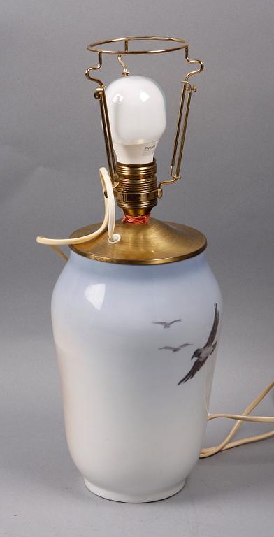 LAMPFOT, porslin, Kongl dansk.