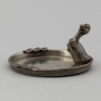 A pewter ashtray from Ystad Tenn, 1929.