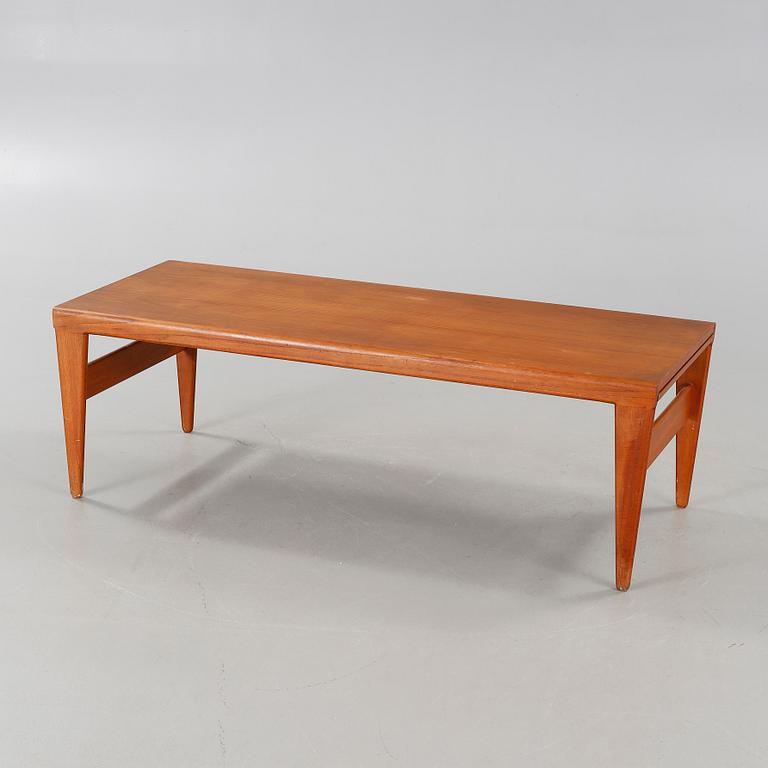 A 1950/60s table.