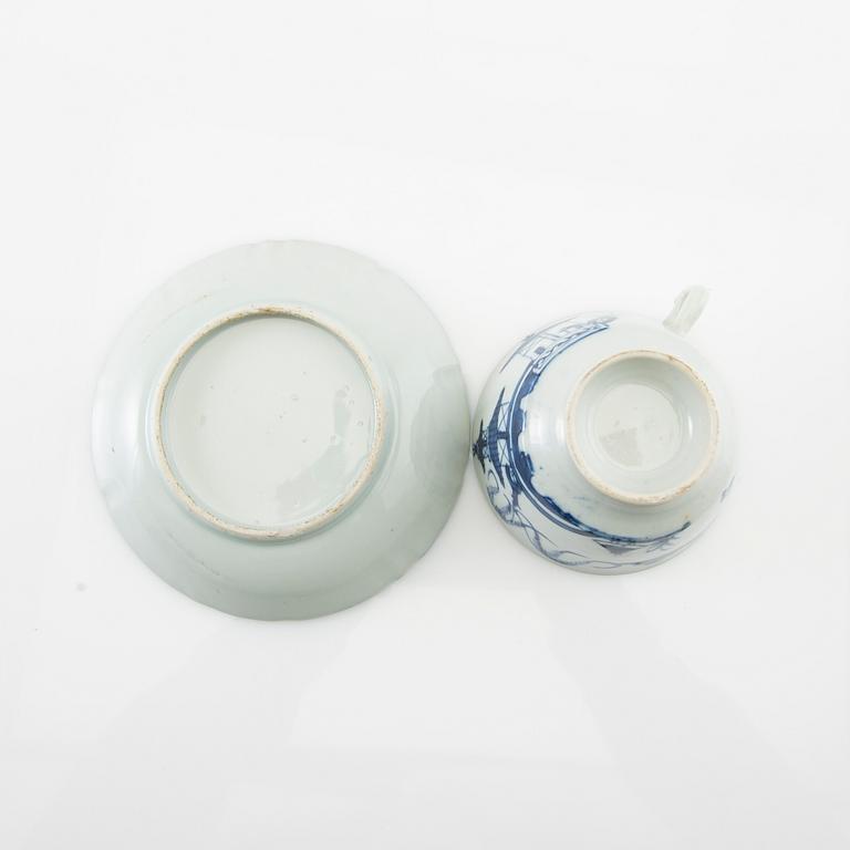 Tea cups with saucers 6 pcs. China 19th century porcelain.