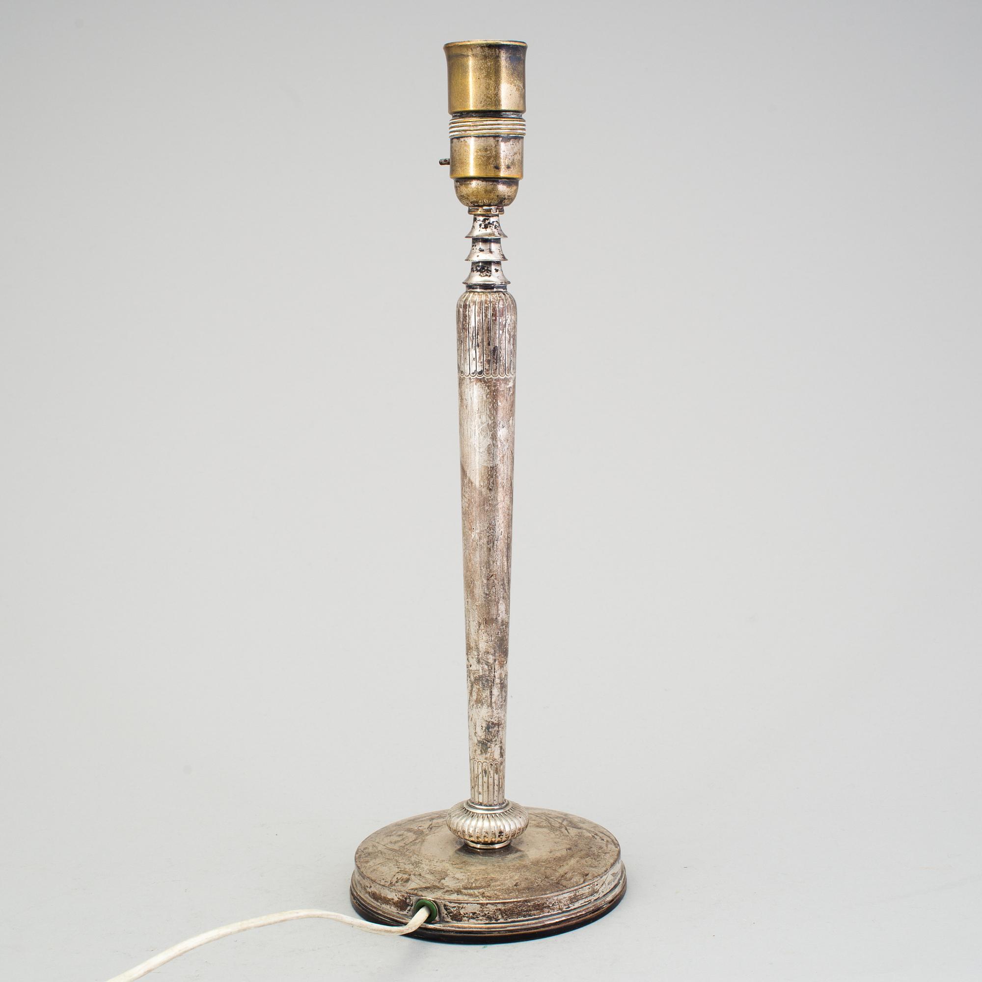 A silver table lamp, CG Hallberg, Stocksholm 1932.