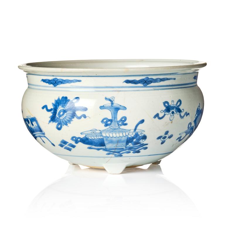 A blue and white censer, Qing dynasty, Kangxi (1662-1722).