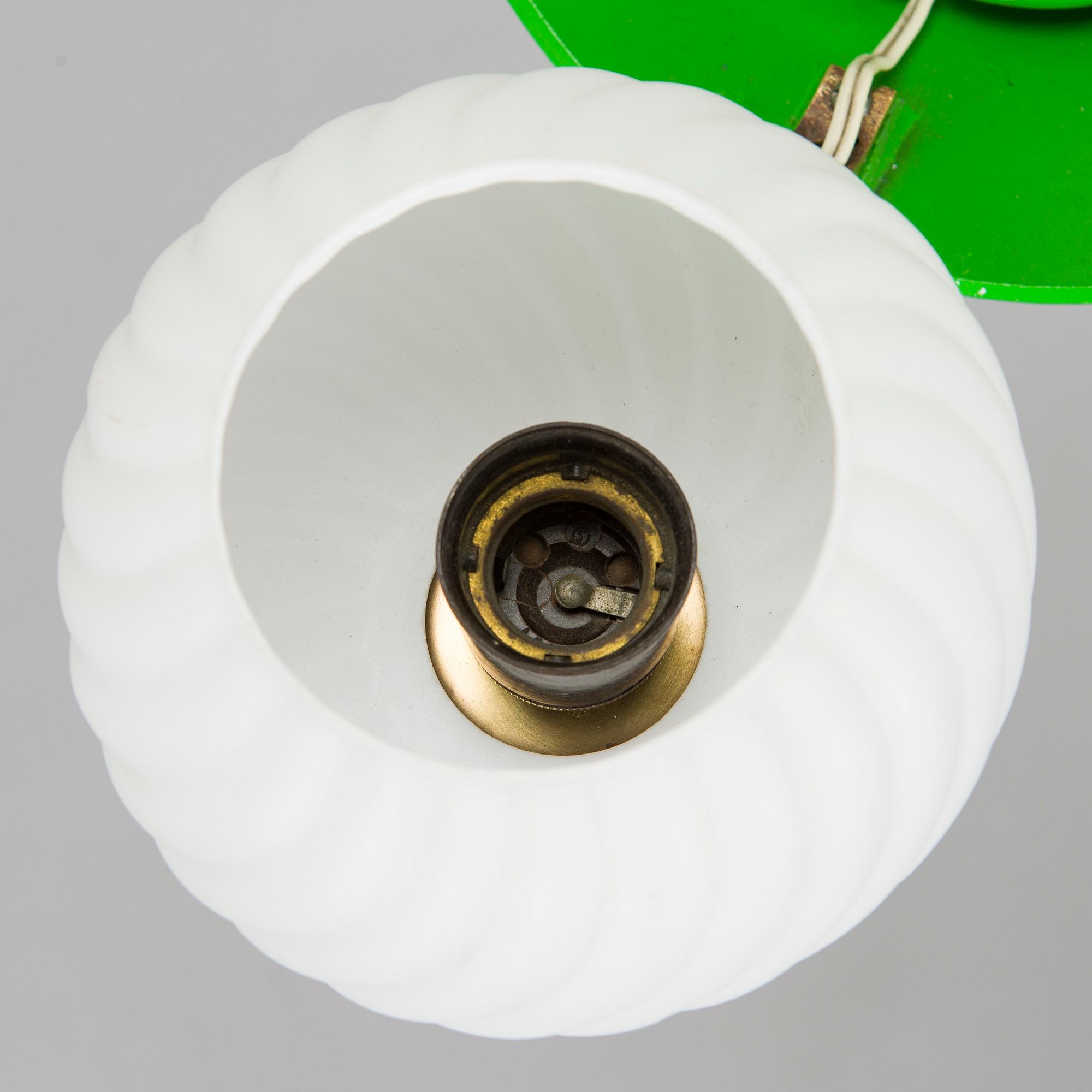 Paavo Tynell, a 1930s chandelier '1374/5 for Taito.