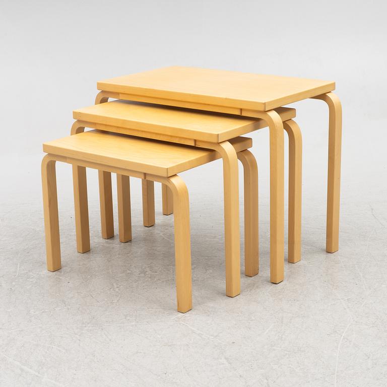 Alvar Aalto, nesting tables 3 pieces, model 88, Artek.
