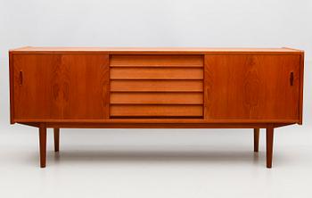 SIDEBOARD, "Trio", Nils Jonsson, Troeds, 1900-talets andra hälft.