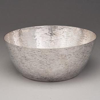 TAPIO WIRKKALA, A sterling silver bowl, mark of TW, Kultakeskus, Hämeenlinna 1973.