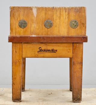 SLAKTARBÄNK / STYCKARBÄNK, 1900-tal.