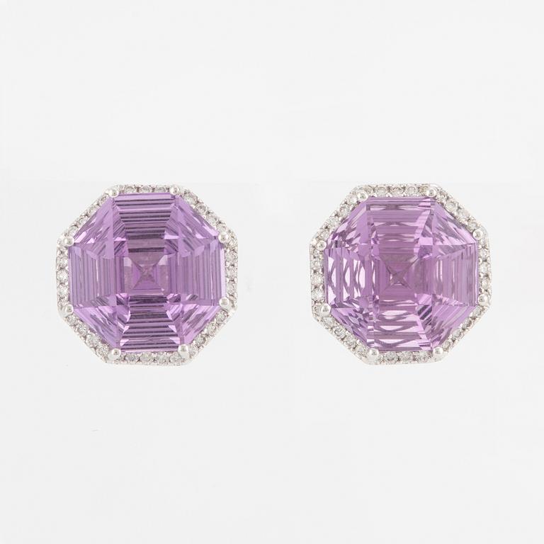 Earrings, 18K white gold with amethysts and brilliant-cut diamonds.