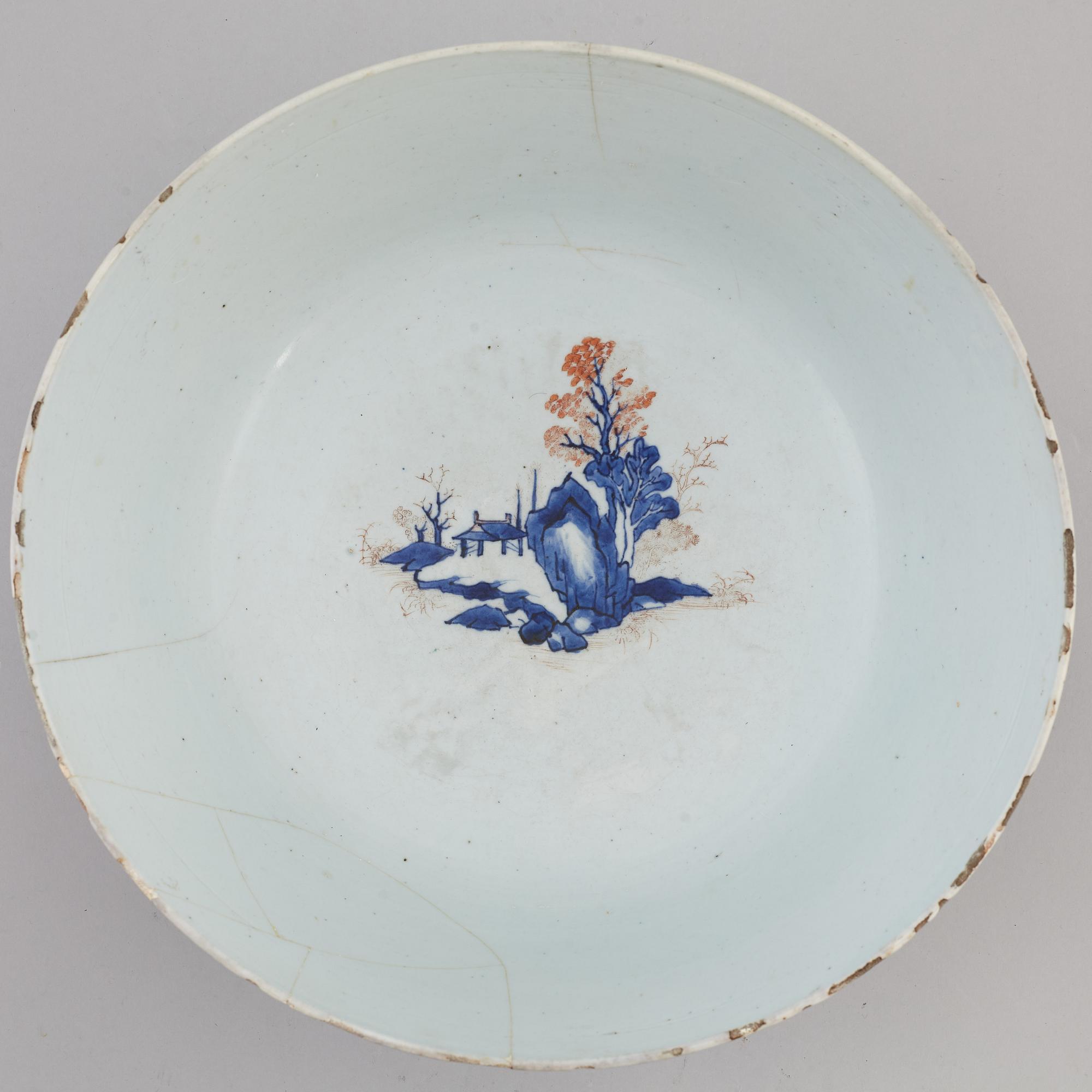 A large blue and white fish bowl/punch bowl, Qing dynasty, 18th Century.