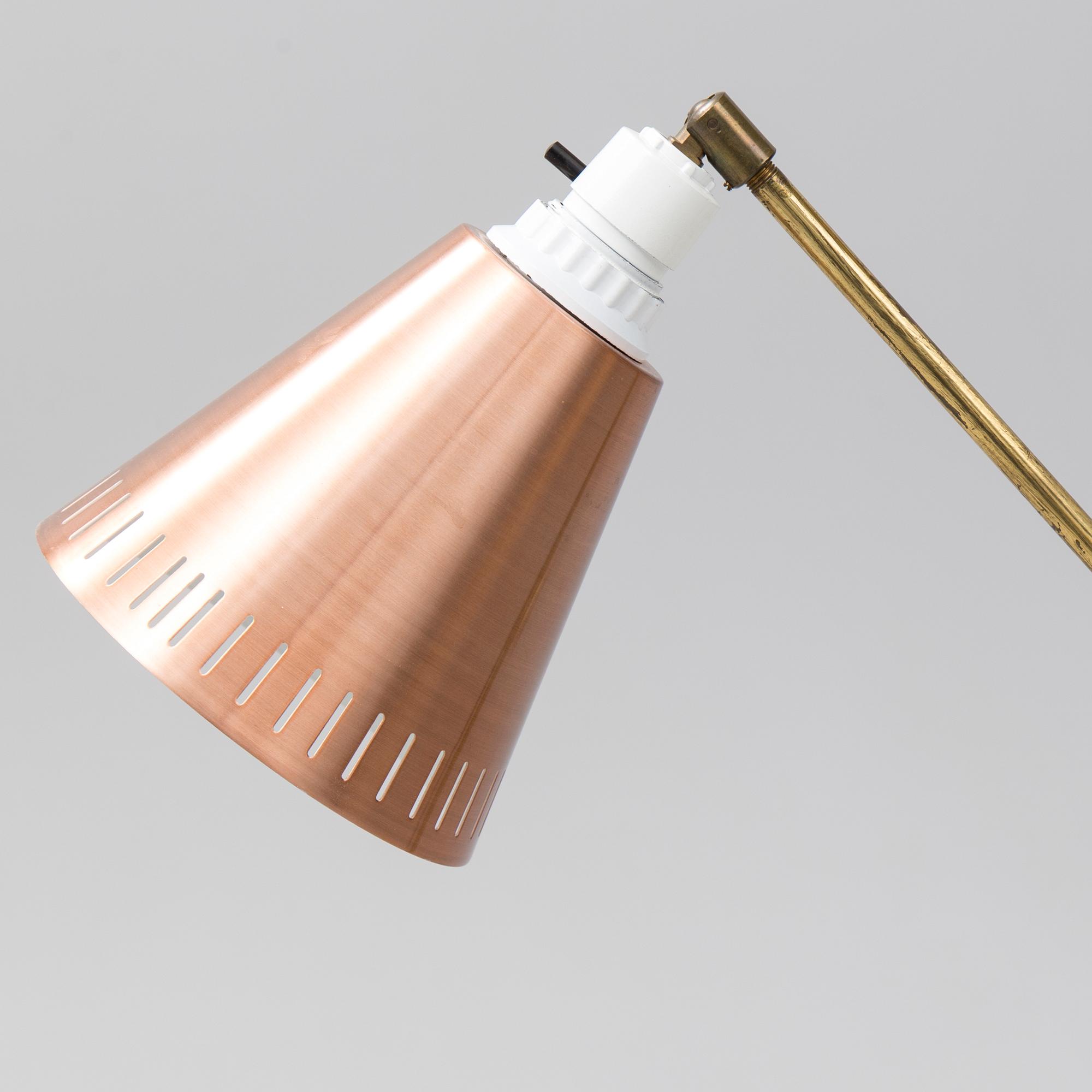 GOLVLAMPA, 1900-talets andra hälft.