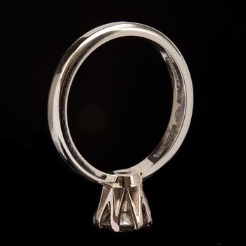 RING, 18k, briljantslipad diamant ca 1,00ct. Vikt ca 4,5g.
