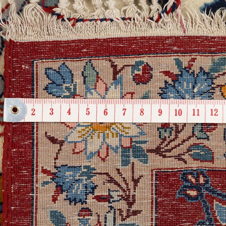 Matta, semiantik Isfahan, centrala Iran c. 225 x 143 cm.