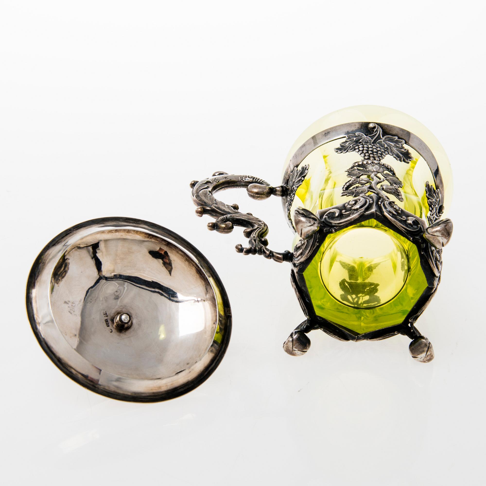 JOHANN DIEDRICH LINDKVIST, Lasi kannellisessa hopeapidikkeessä, Pietari 1841.