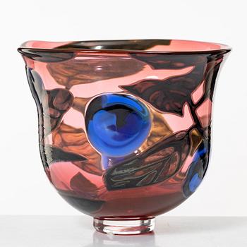 Eva Englund, a glass vase, Orrefors 1990.