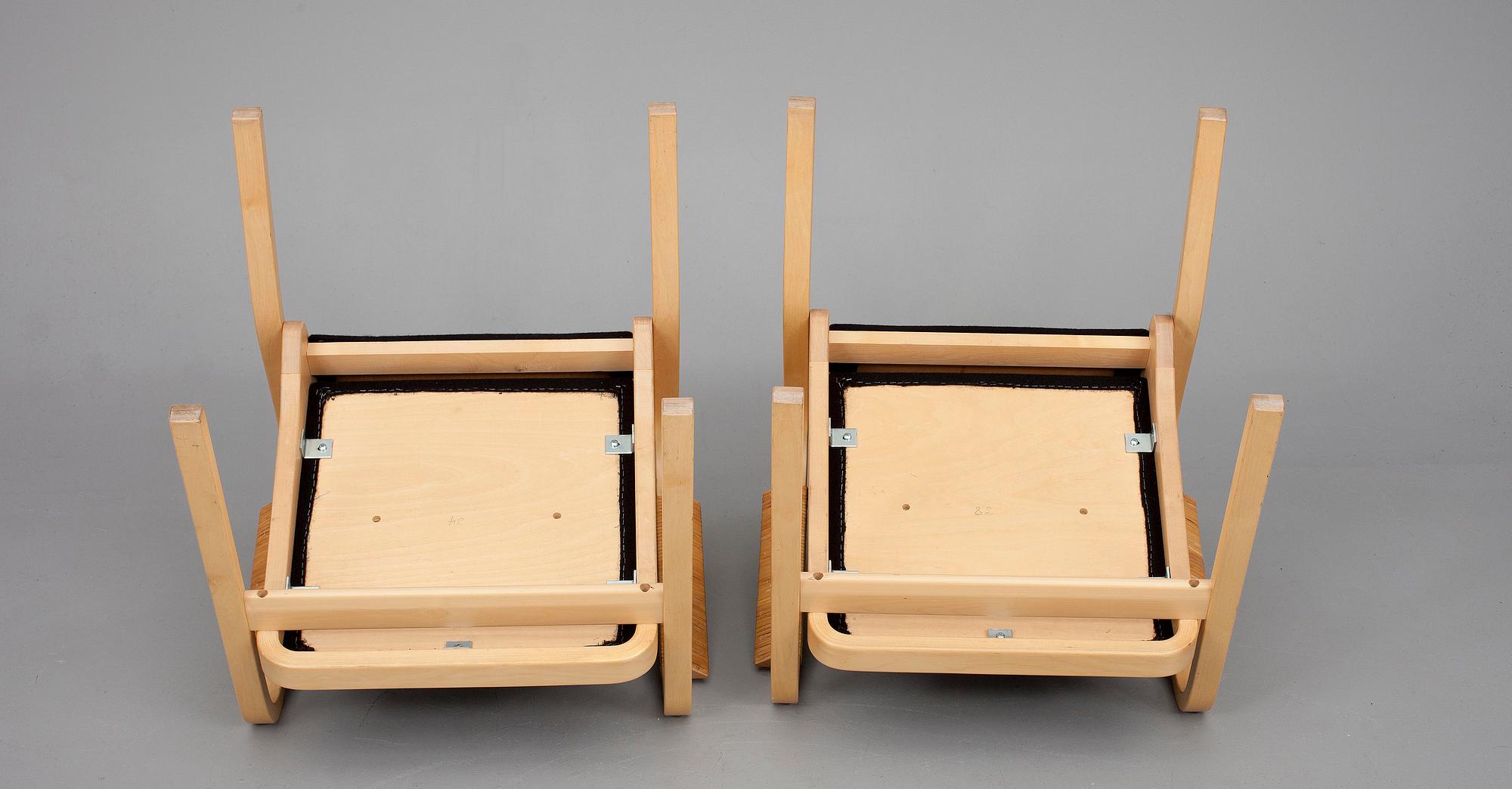KARMSTOLAR, 8 st, modell E45, Alvar Aalto, Artek. Modellen formgiven 1947.