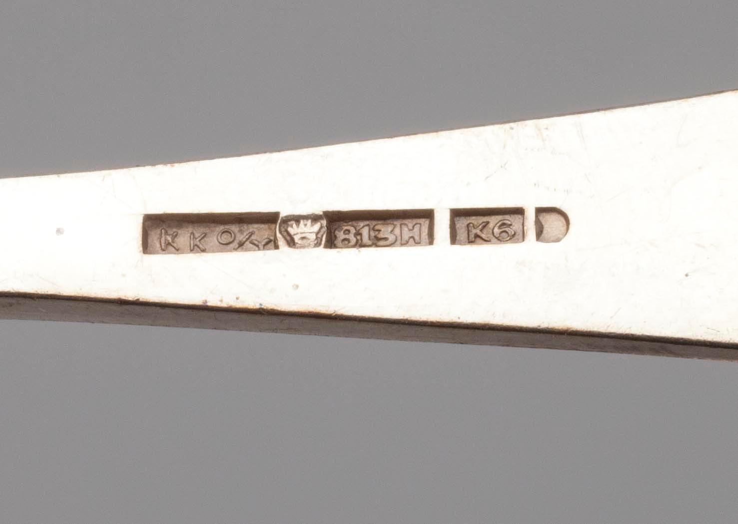 PARTI BESTICK, 11 st, silver, diverse finska stämplar. Vikt ca 214 g.