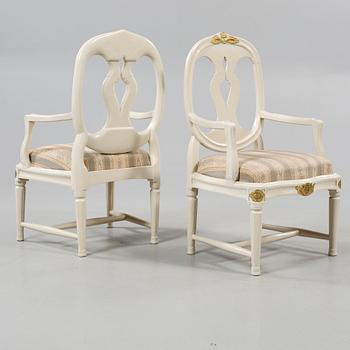 KARMSTOLAR, ett par, sk "Svenska modellen", 1800-tal.