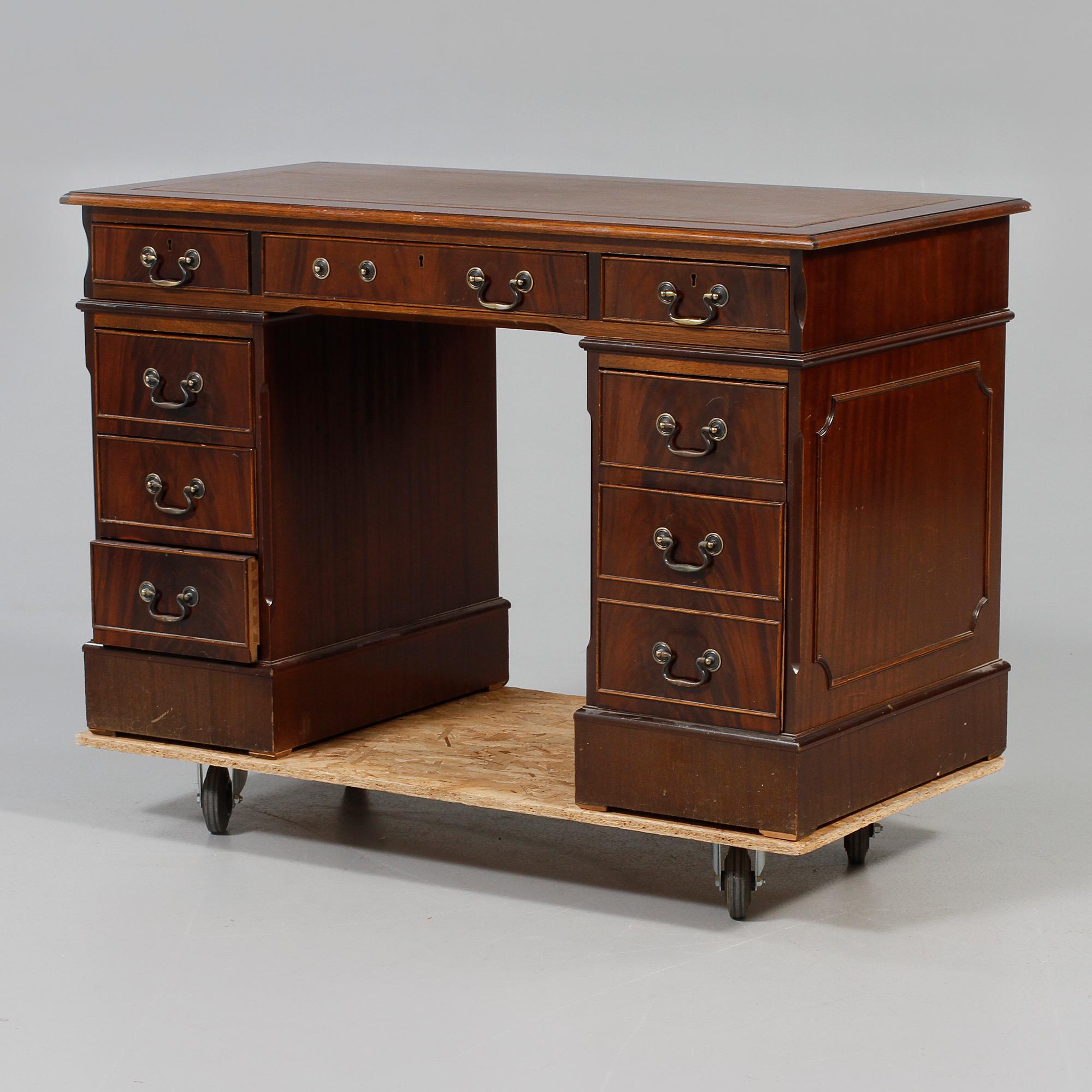 SKRIVBORD, England, 1900-tal.