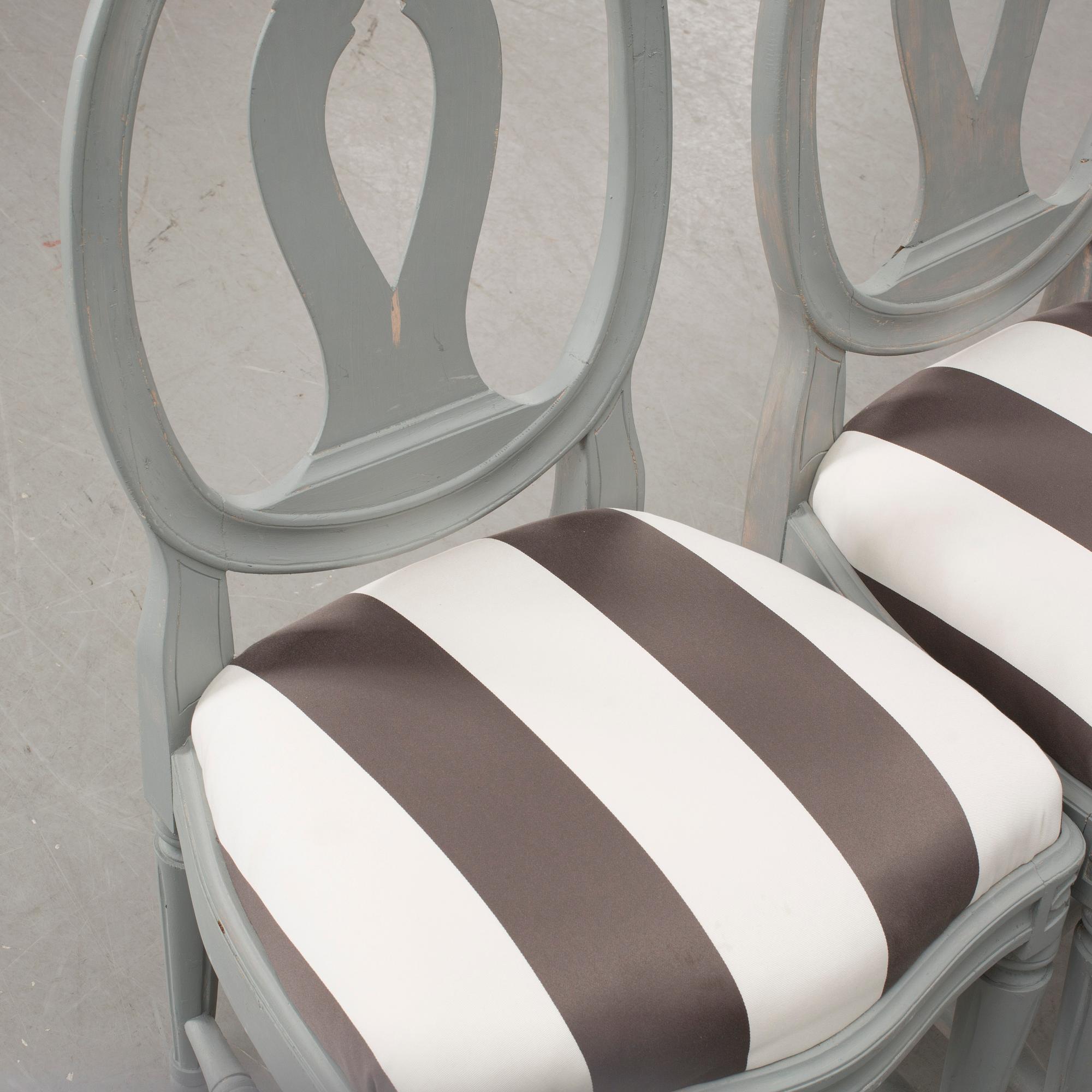 STOLAR, ett par, Gustaviansk stil, 1900-tal.