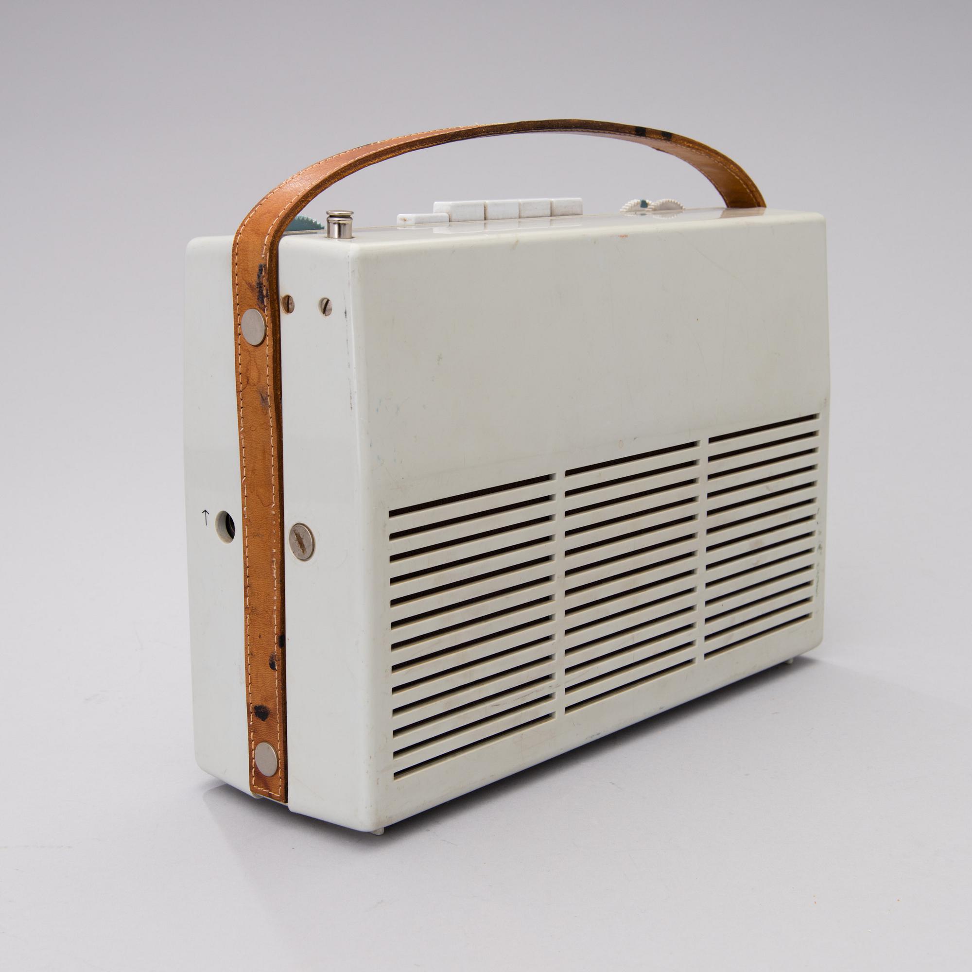RADIO T22, Dieter Rams, BRAUN, Germany, 1960-62.